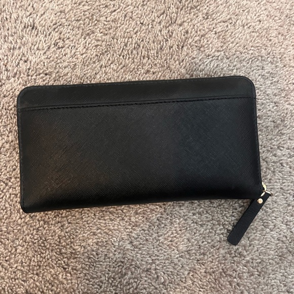 Kate Spade Wallet - Picture 2 of 7